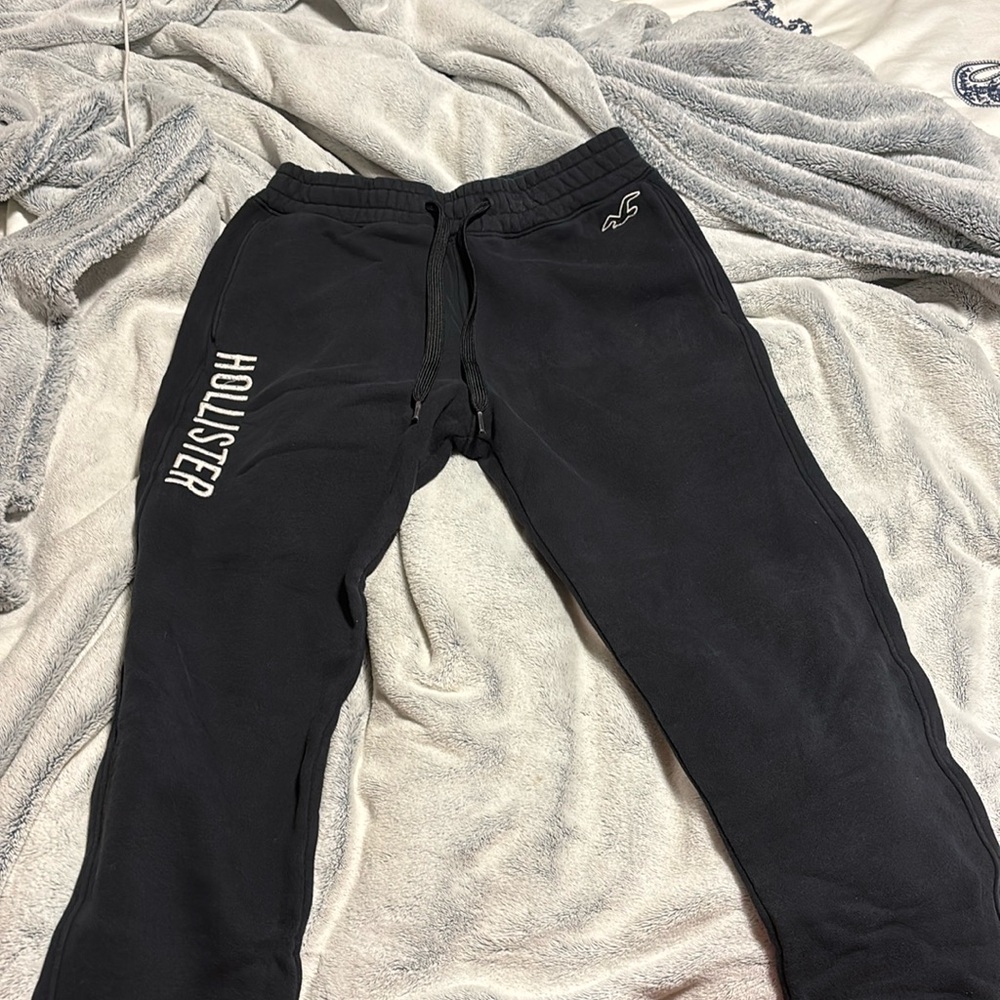 Navy Hollister Joggers; men’s size small